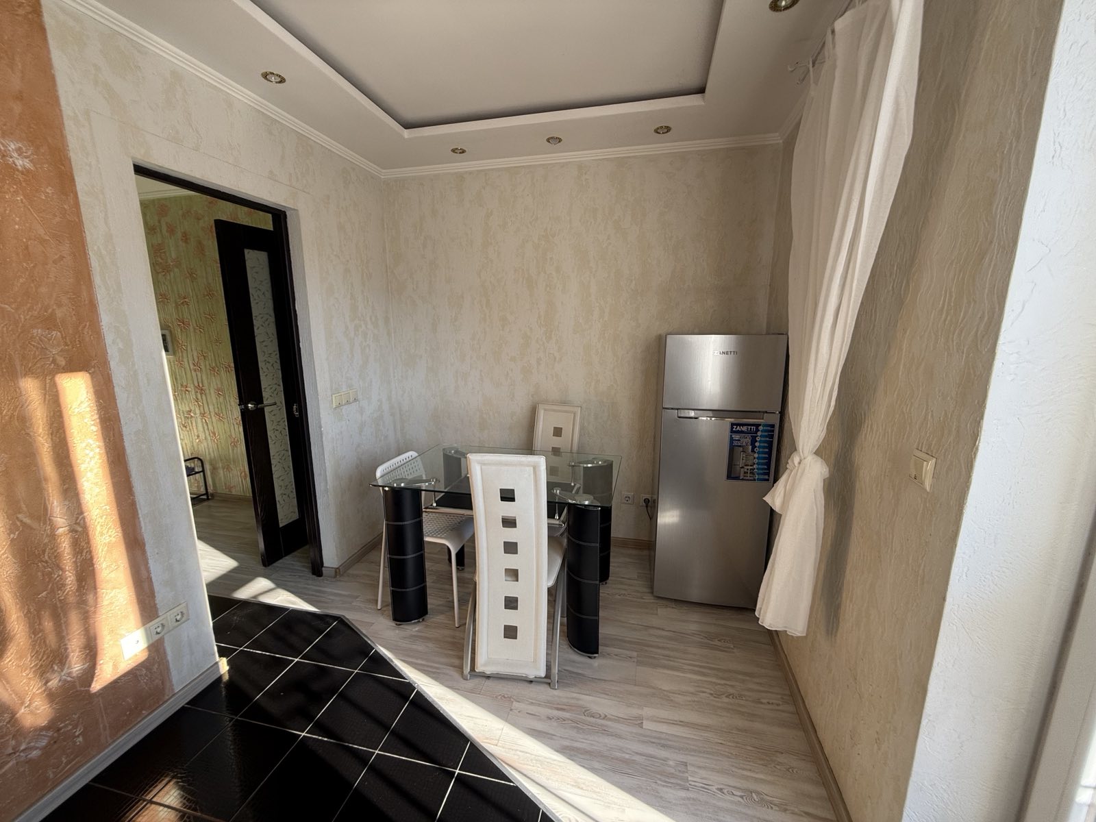 Property 4 - Image 4